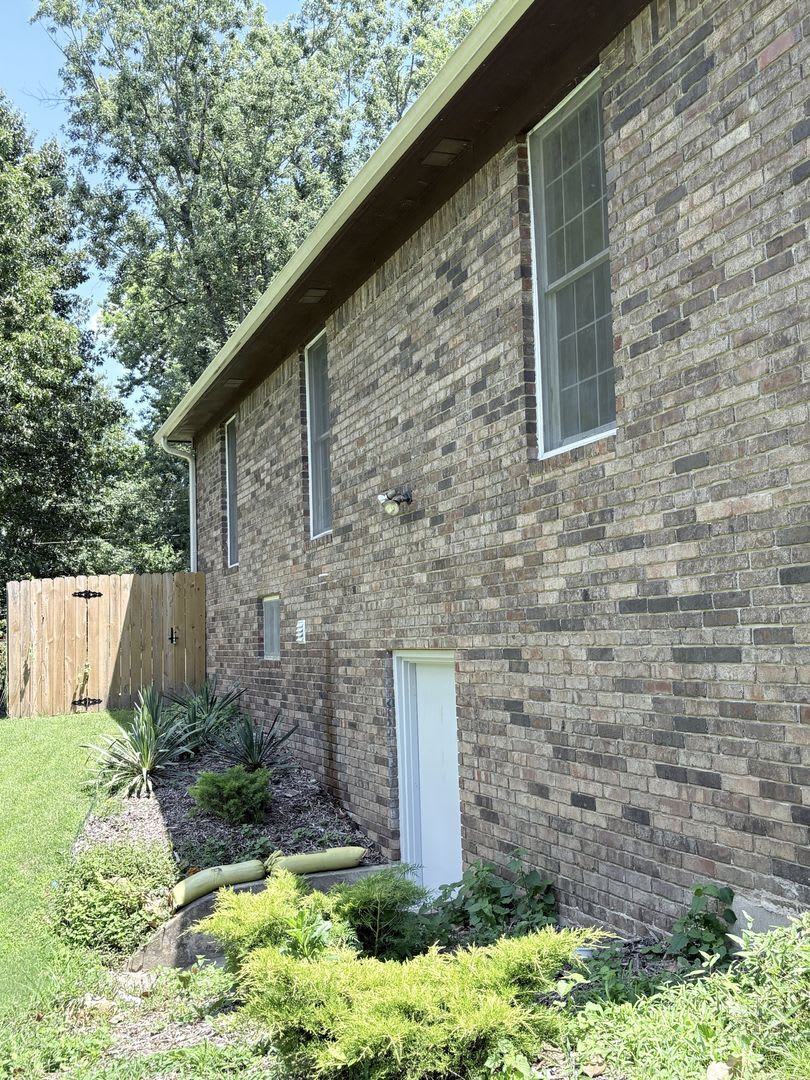 Remarkable 4 bed 2.5 bath w/ basement in Siloam Springs – photo 5