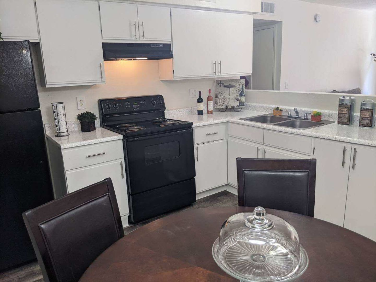 6016 S Park Apartments – photo 1