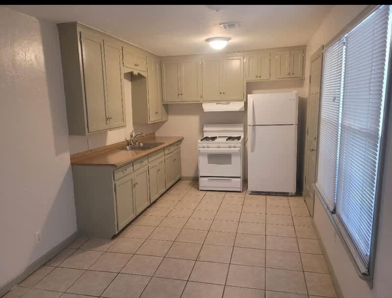 745 Nw 89Th St – photo 2