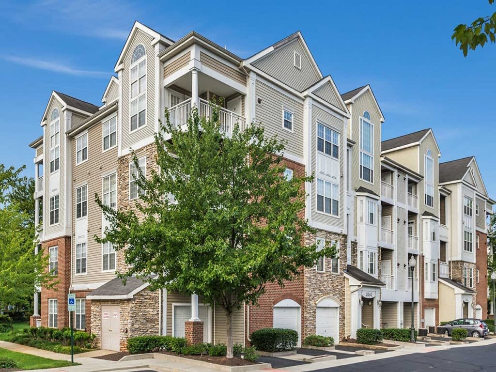 Lerner Remington Apartments – photo 2
