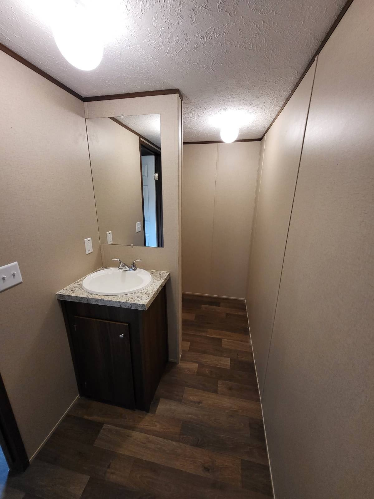 1459 Delmar Dr. – photo 5