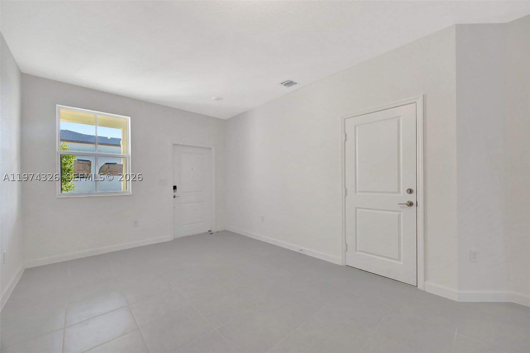 2574 SE 25 RD – photo 5
