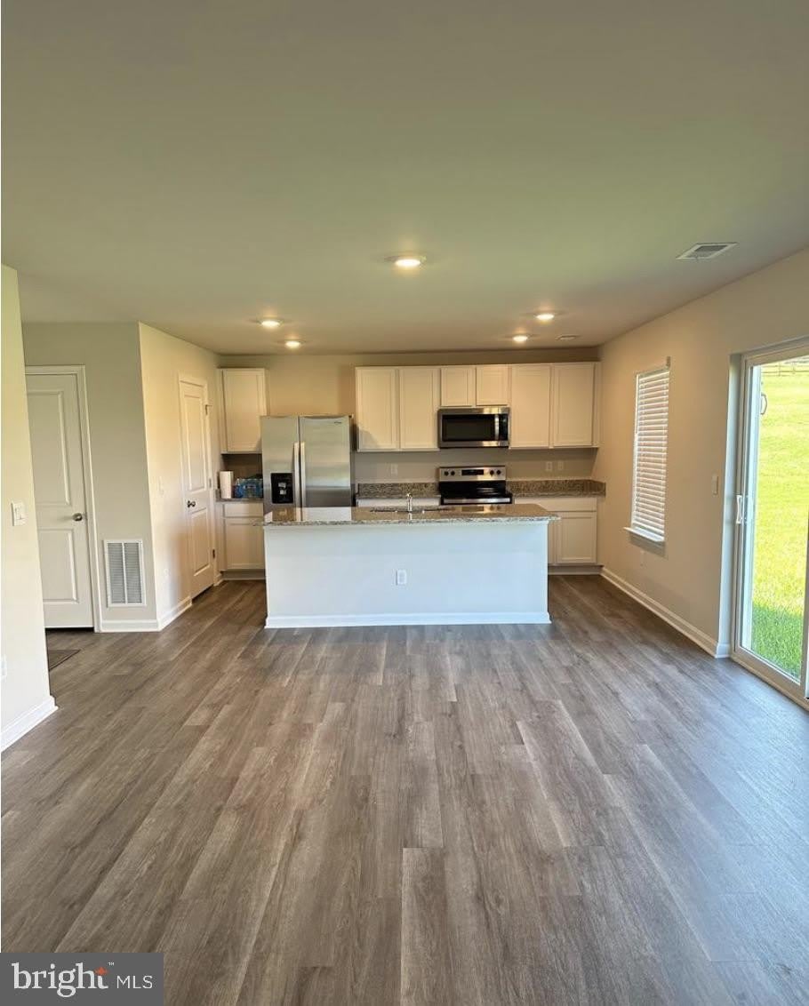 219 CENTERGATE Drive – photo 3