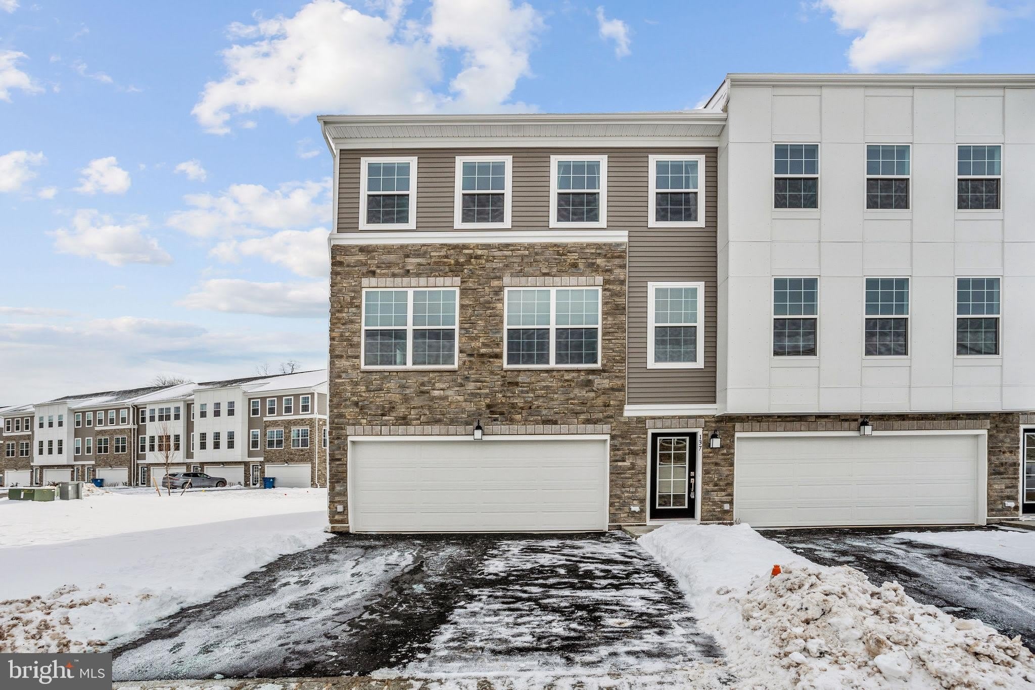 137 ADA HIGHTOWER Avenue – photo 2