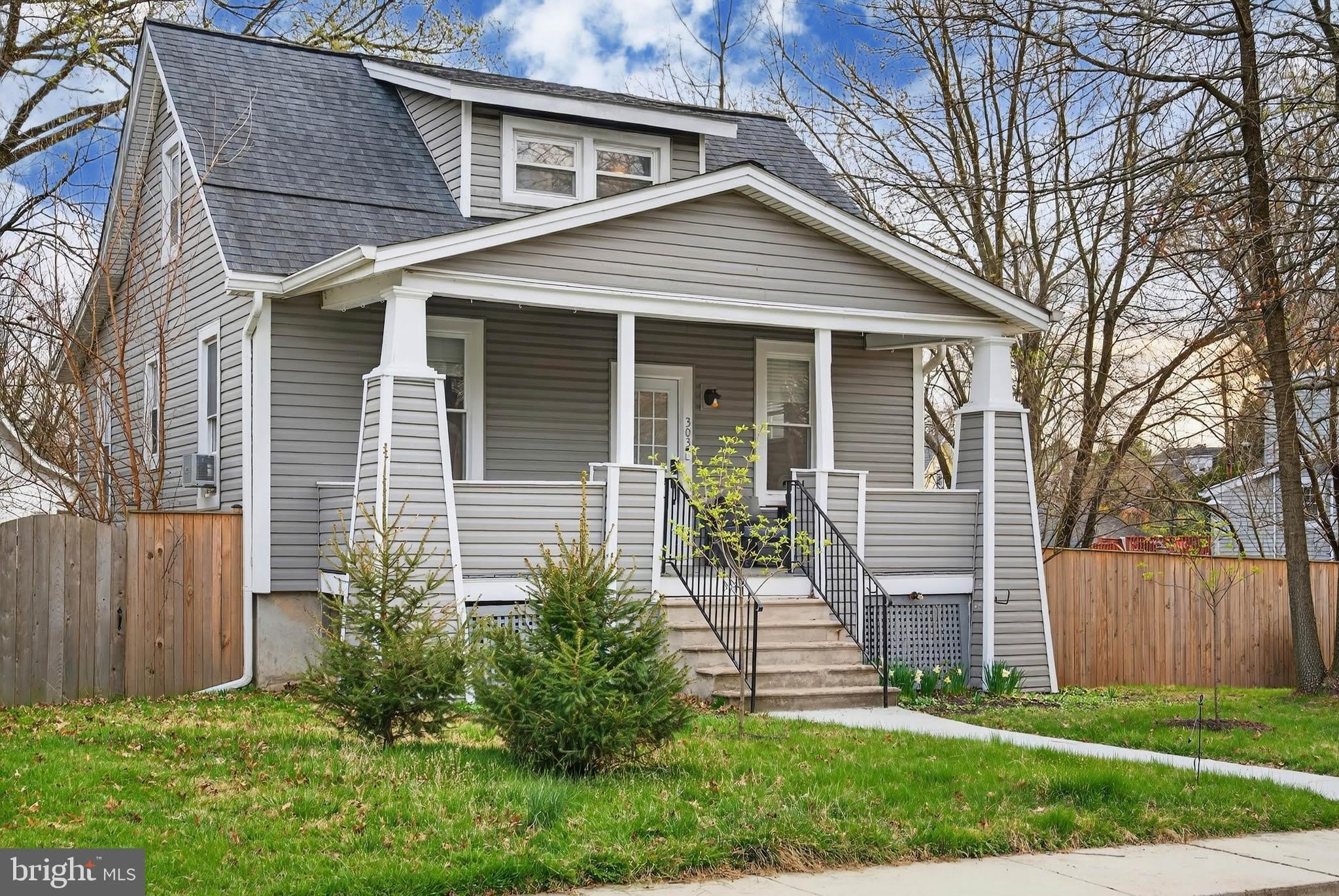 303 E MELROSE Avenue – photo 1