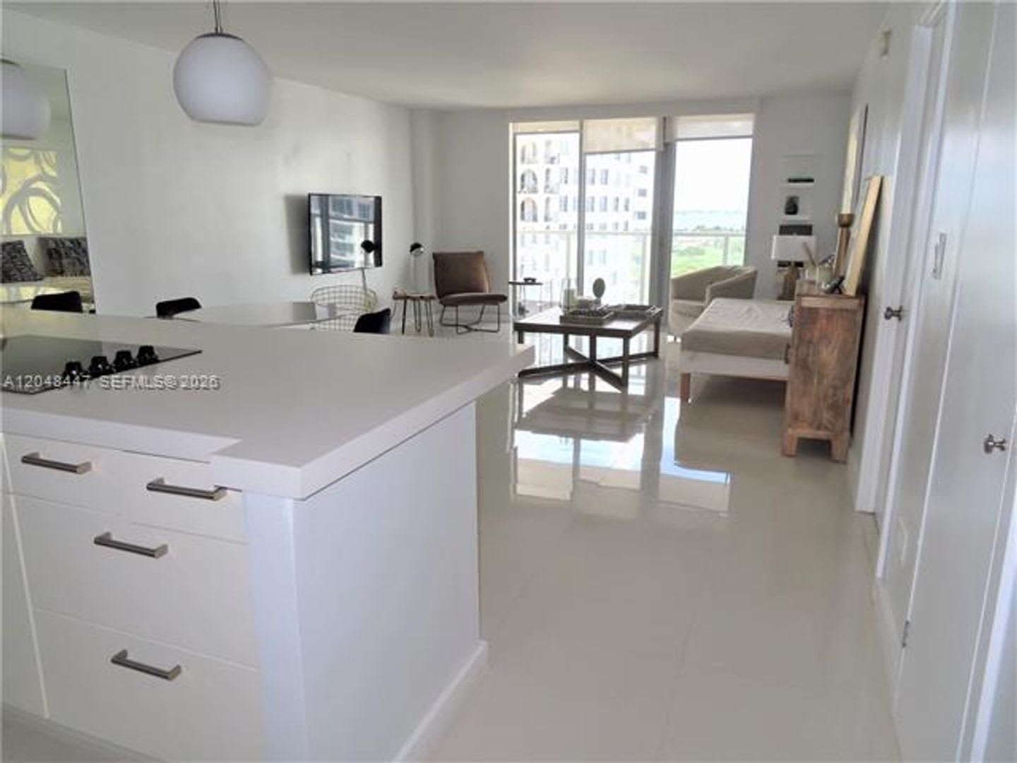 5701 Collins Ave appt 1703, Miami Beach, FL 33140 – photo 2