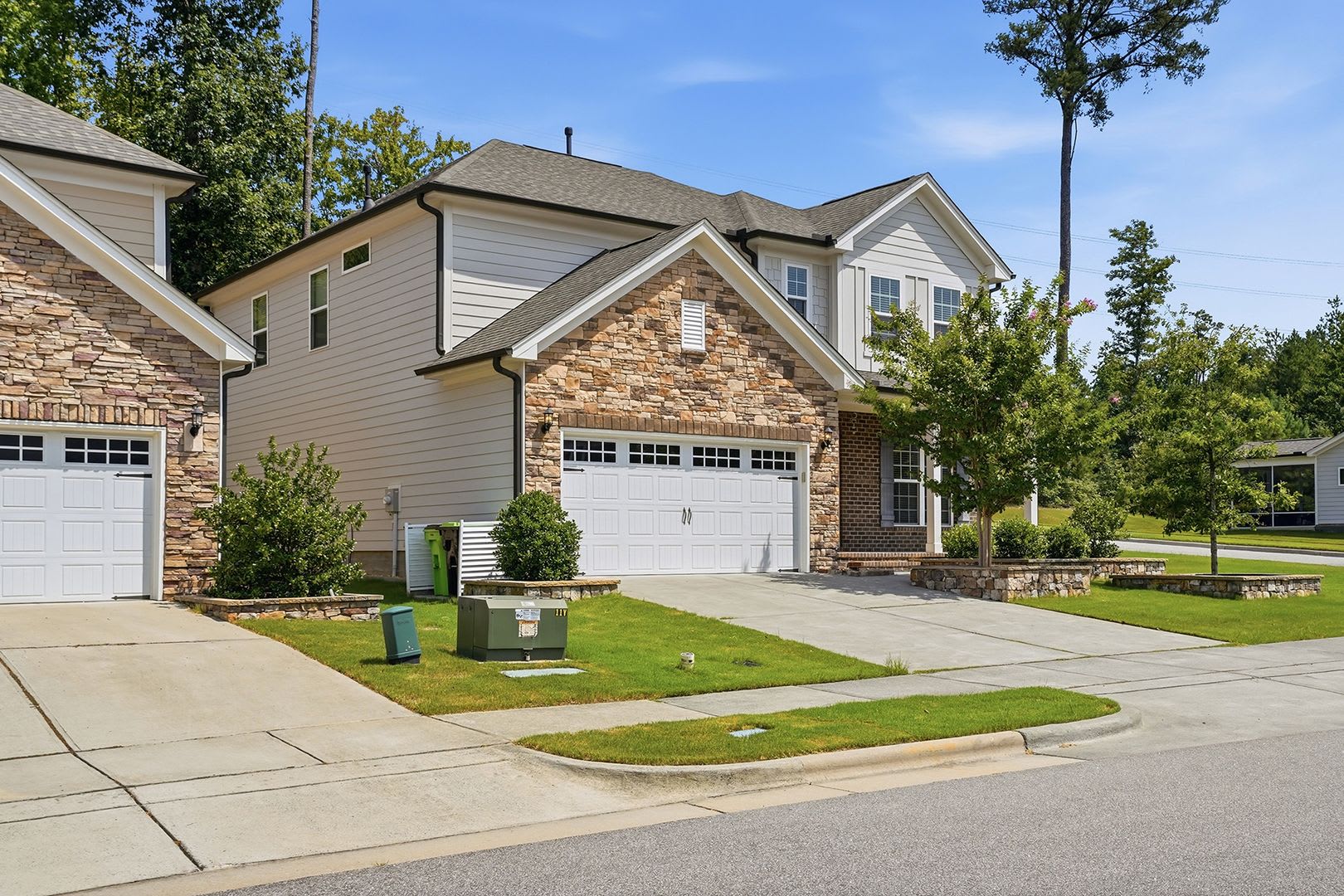 AVAILABLE NOW! -UPGRADES GALORE IN THIS BEAUTIFUL HOME IN APEX AWAITS YOU! – photo 2