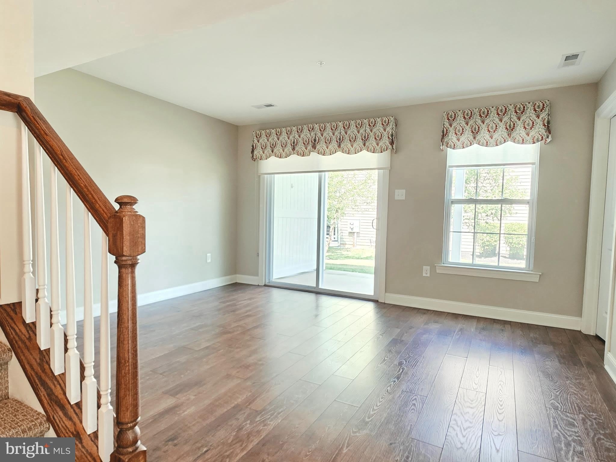 301 W HAMLIN Avenue – photo 2