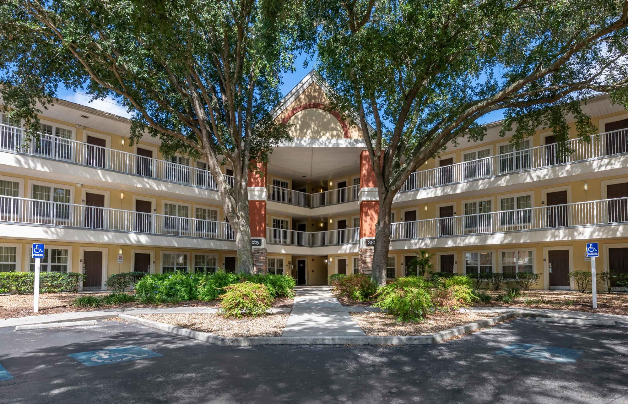 Gainesville – photo 1