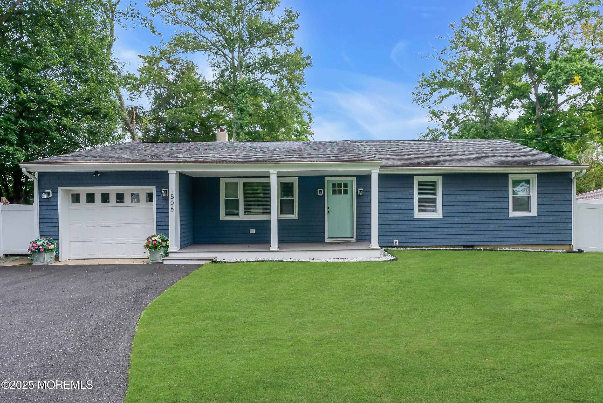 1506 Evergreen Avenue – photo 1