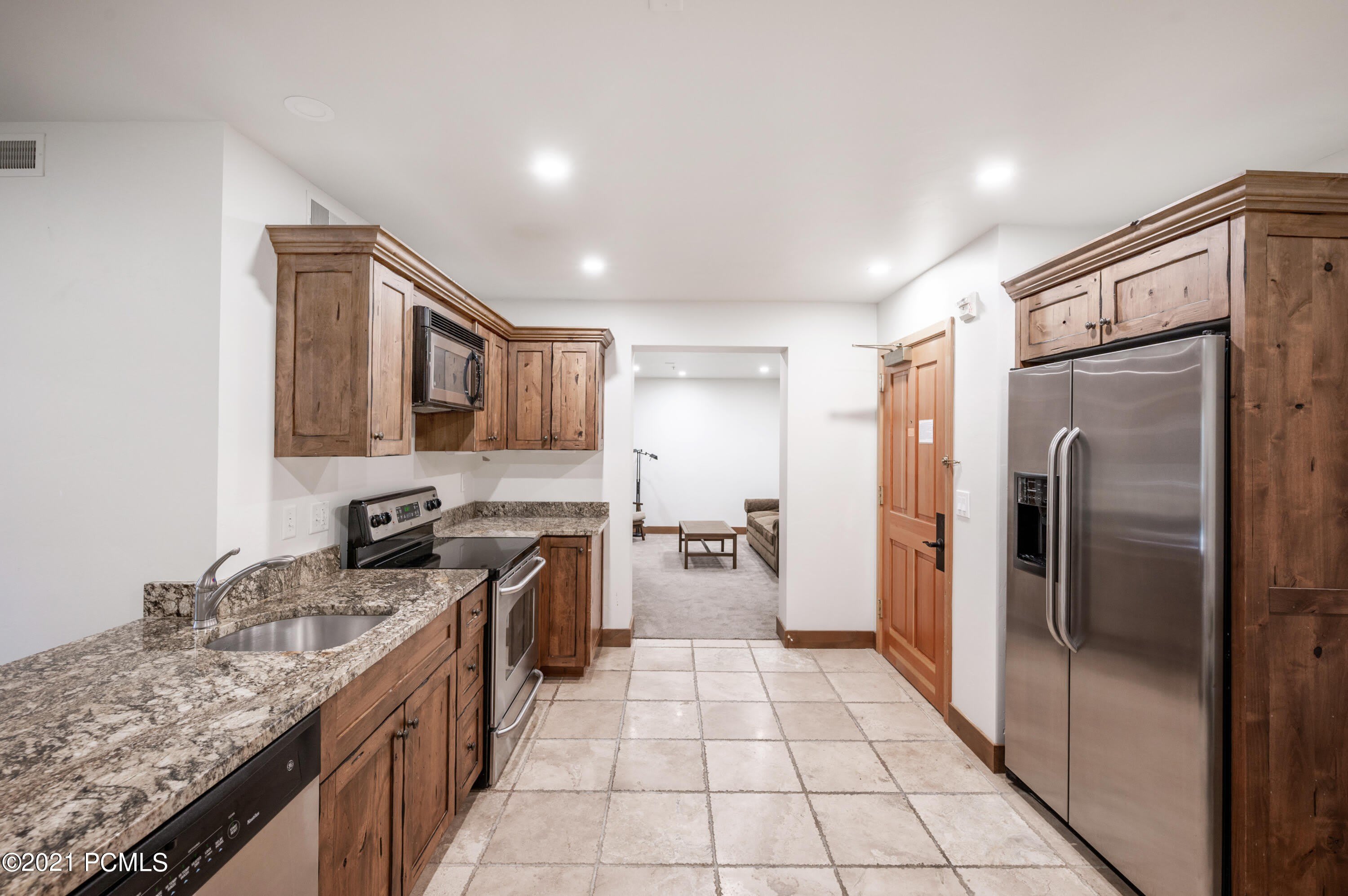 2260 Park Avenue – photo 3