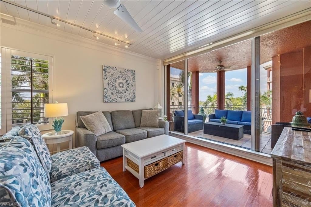 410 Bayfront Pl – photo 2