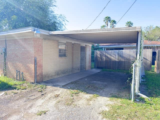 812 Walnut (Rear) – photo 3