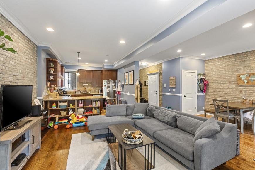 5219 Winthrop – photo 5