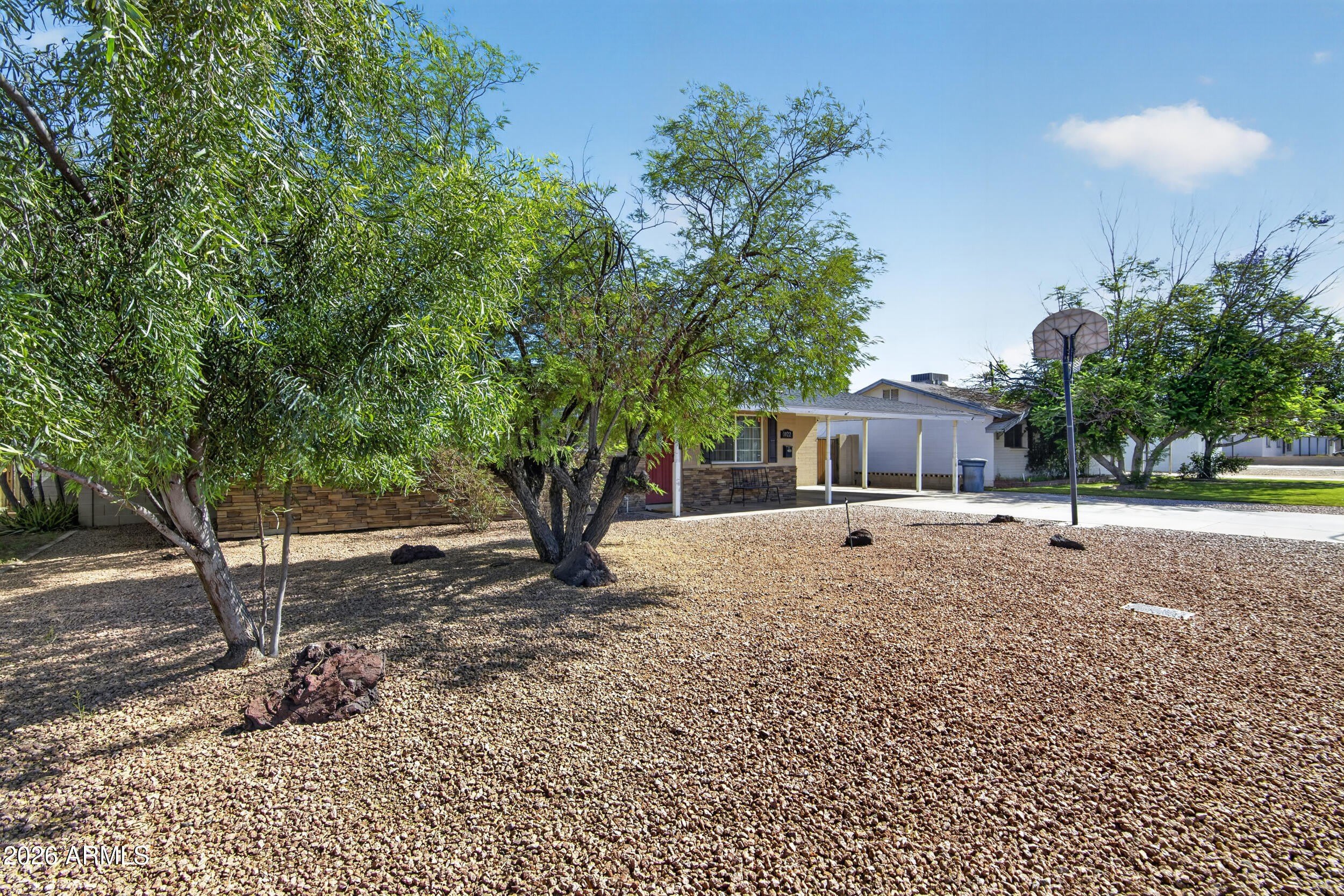 1022 W 13TH Street – photo 2