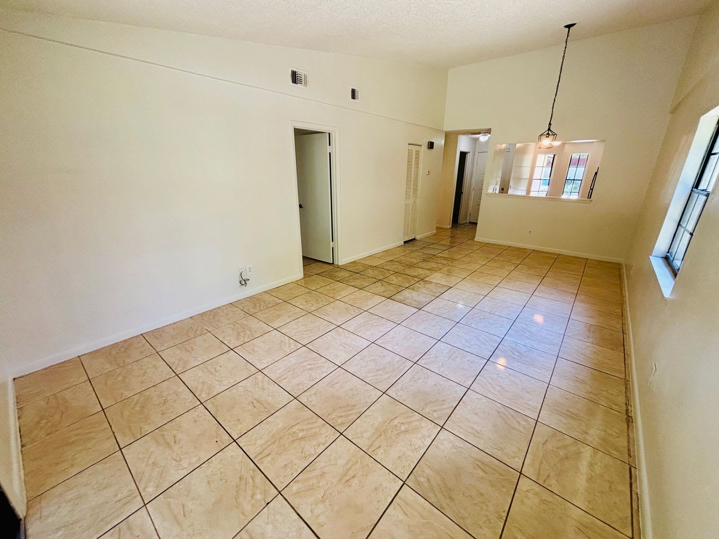 2 Bedroom 2 Bath in Port Orange Available NOW – photo 4