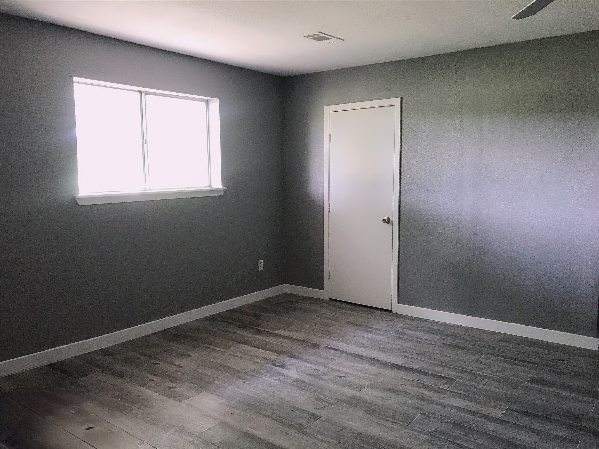 2587 Highway 69 N – photo 2