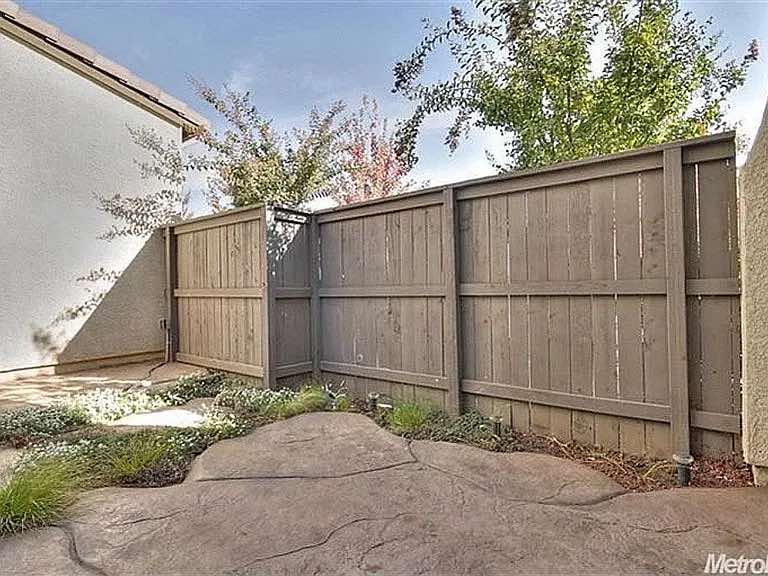 9035 Crescenda Lane – photo 4