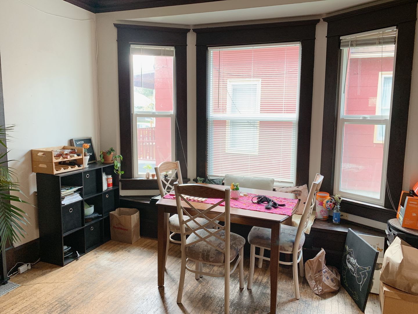 SUMMER SPECIAL: FREE RENT* + APPS* 4+ bdrm/2 bath in the York area! – photo 3