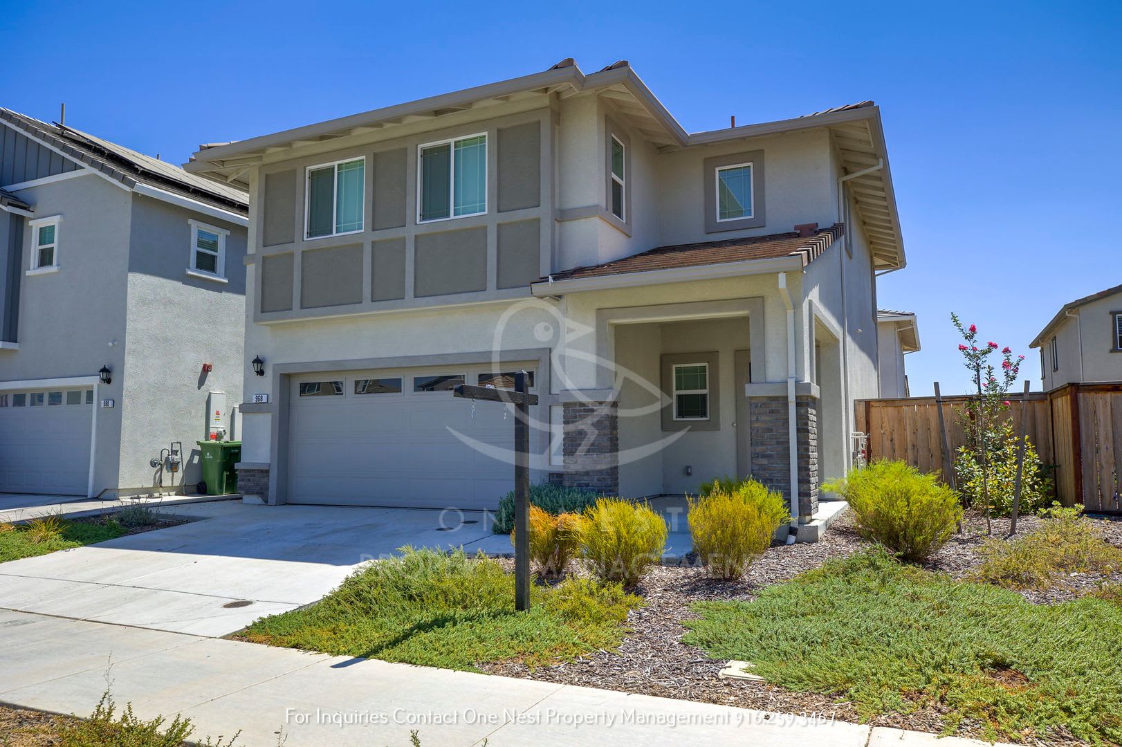 4 bdrm 2.5 bth, 1678 sq ft – photo 2