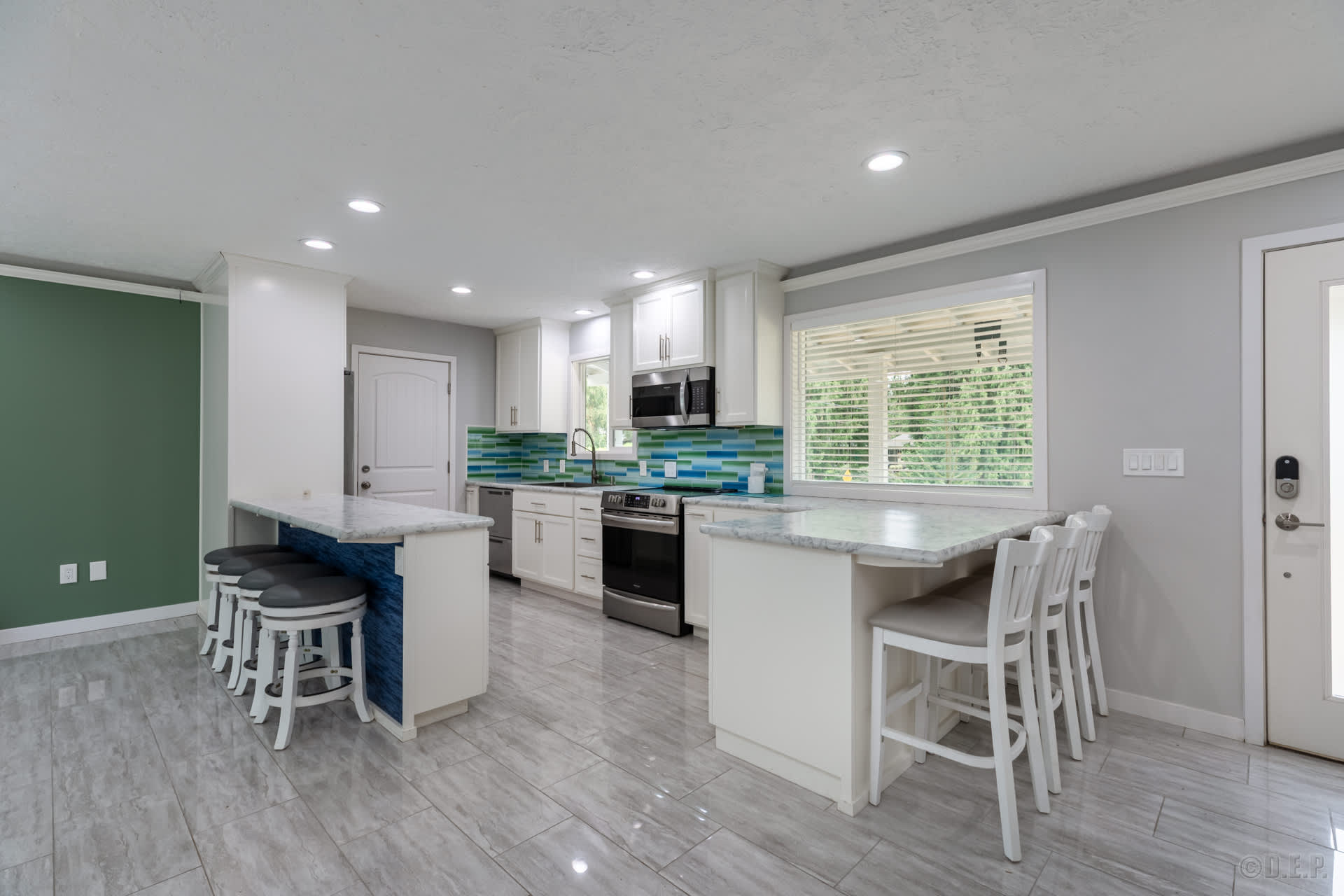 29889 Riverview Drive – photo 5