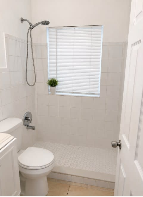 1310 NW 9TH PL – photo 5
