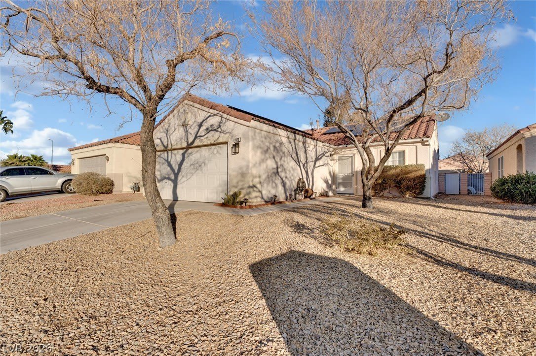1072 Sky Rock Court – photo 2