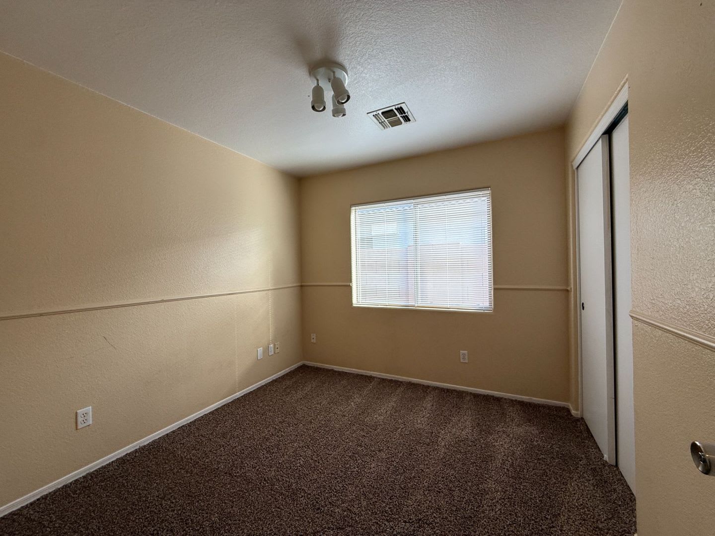 4 Bedroom 2 Bath Corner Lot – photo 5