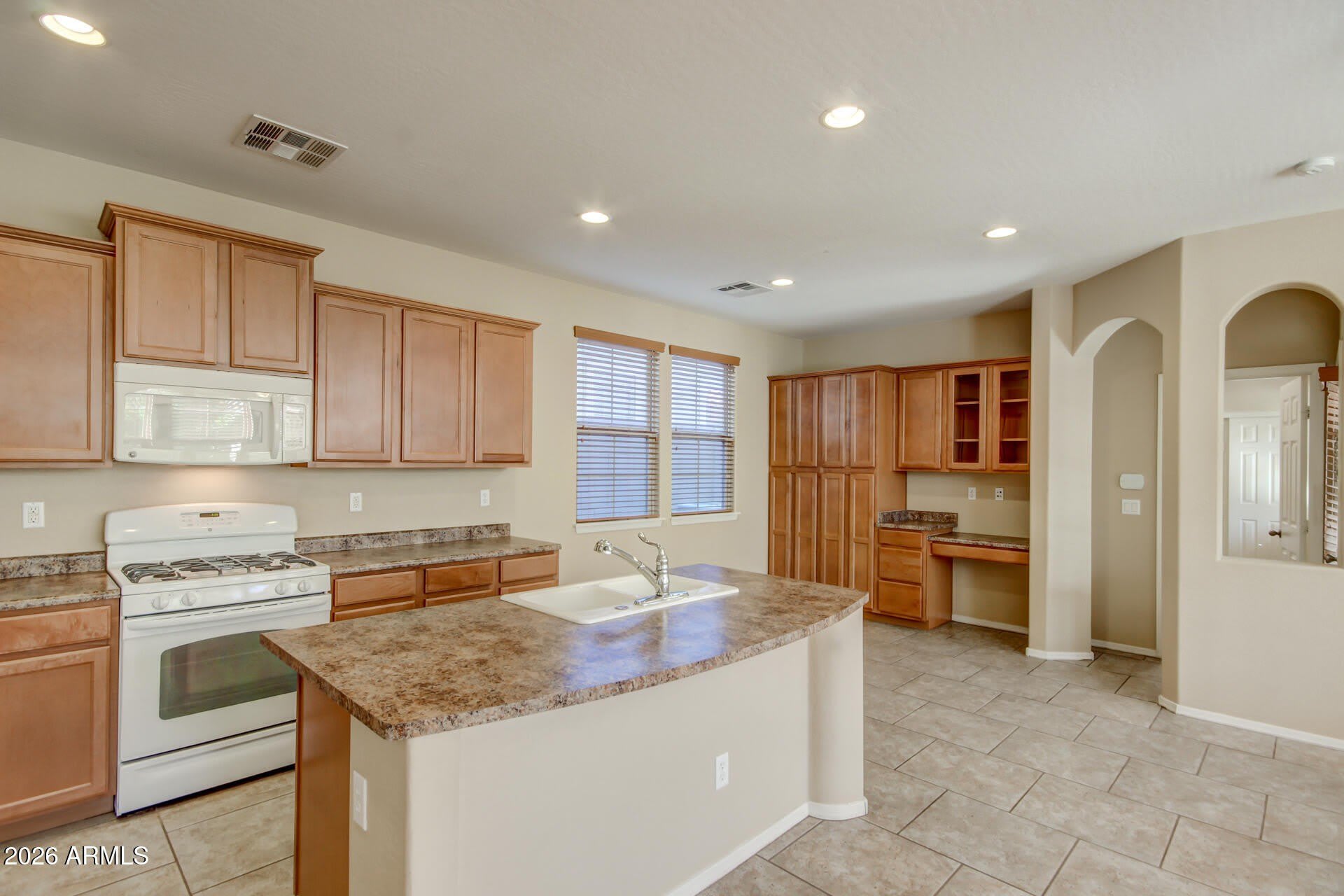 21158 W SYCAMORE Drive – photo 4