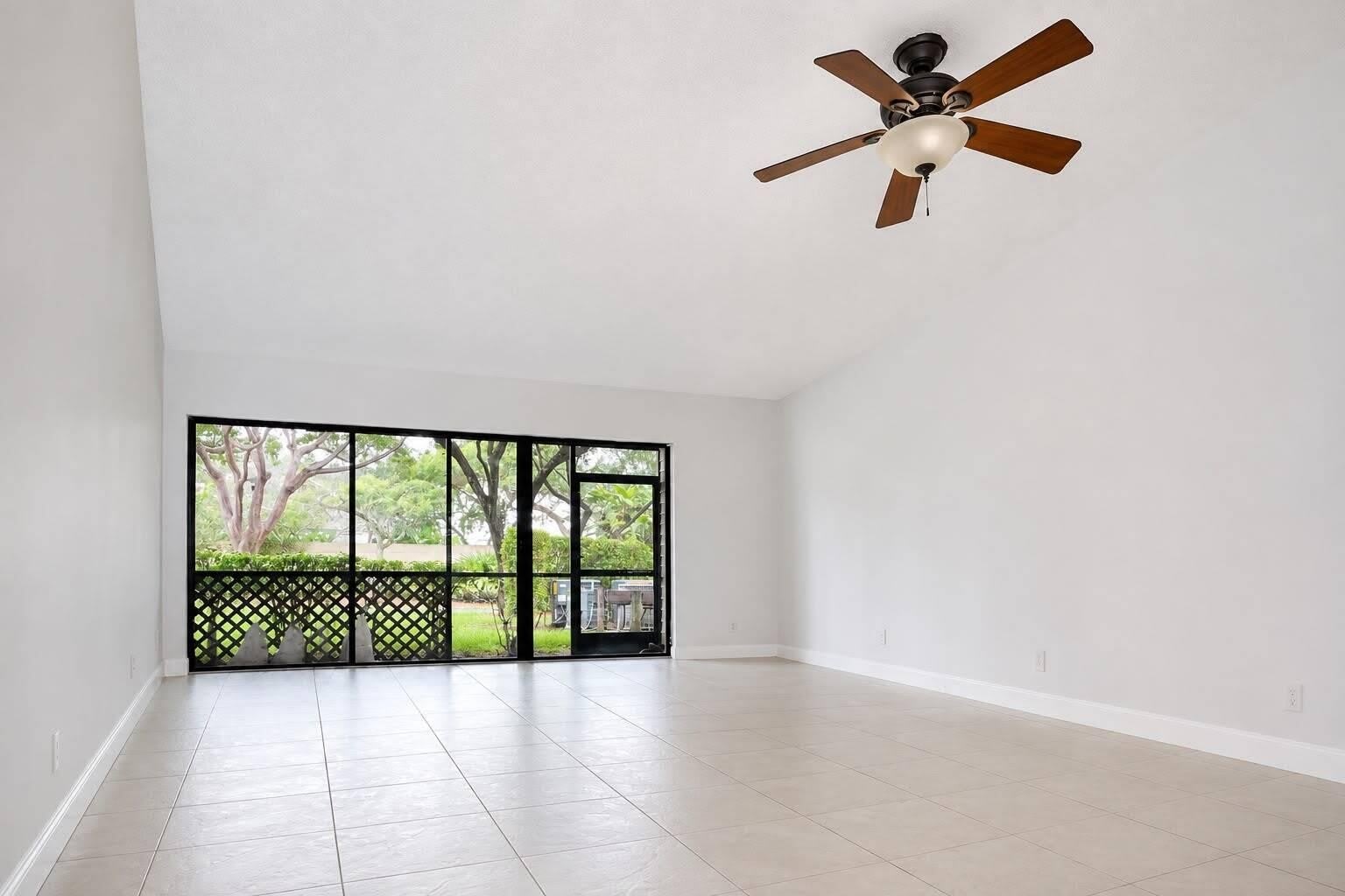 9816 NW 36th Street – photo 5