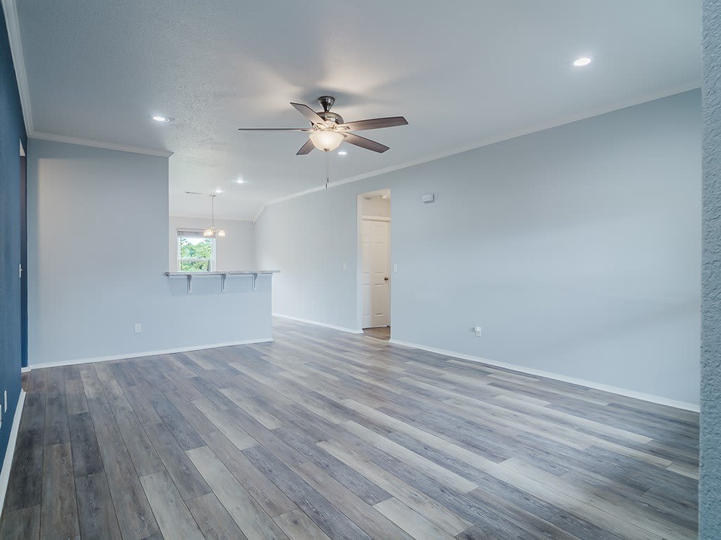 714 Green World Street – photo 3