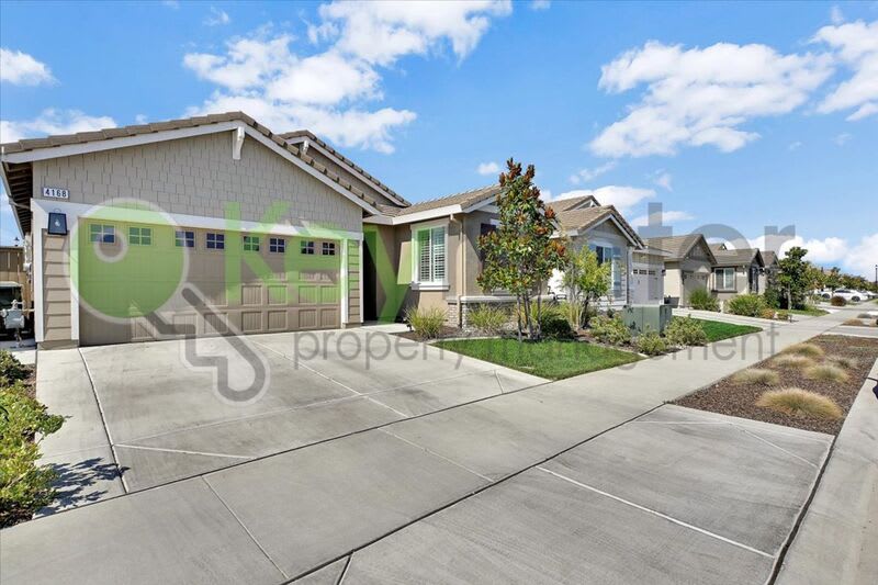 4168 Gossamer Street – photo 2