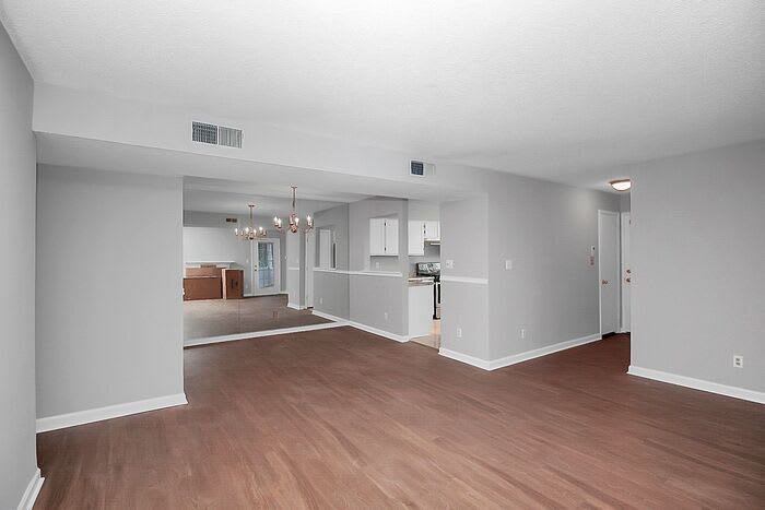 5823 Green Forest Drive – photo 4