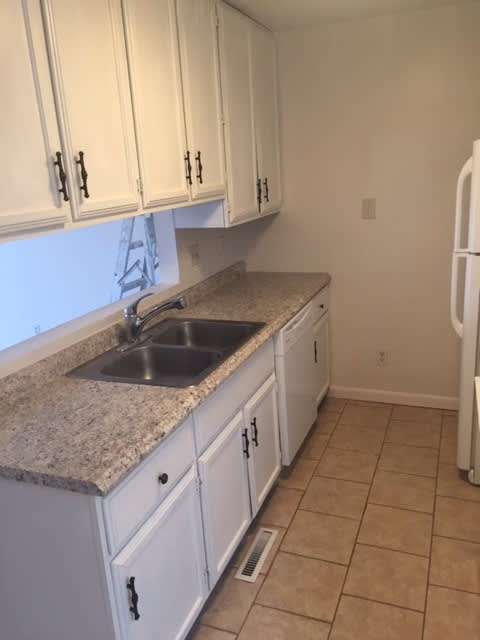 121 Oakwood Rd. – photo 4