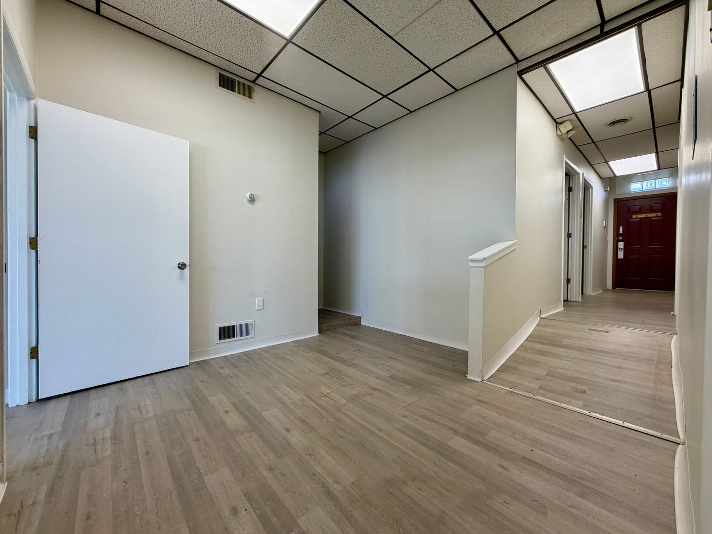 First Floor Commercial Space in Perfect Oakland Location Right on Boulevard of the Allies! CALL TODAY! – photo 4