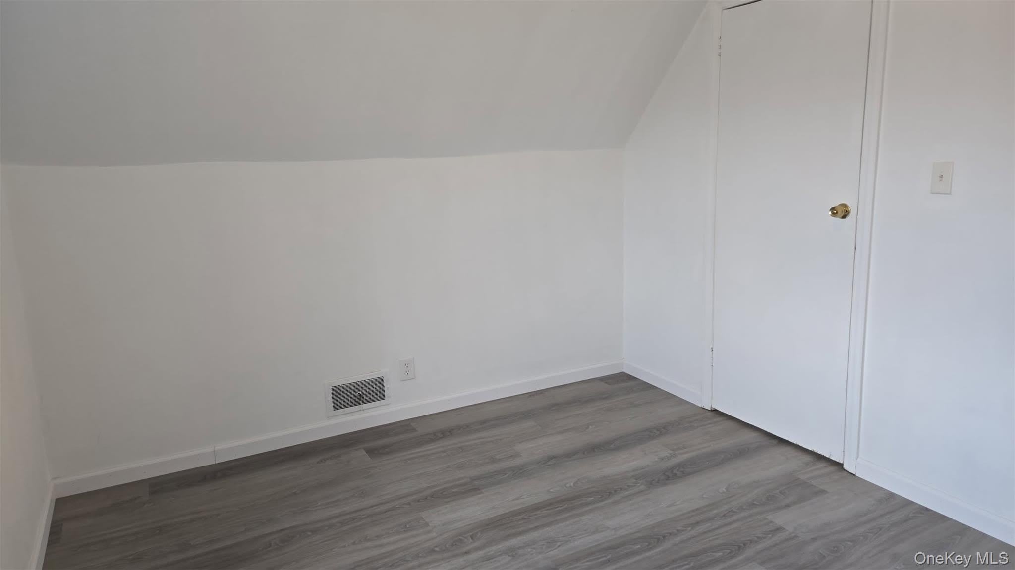 120-33 200th Street – photo 2