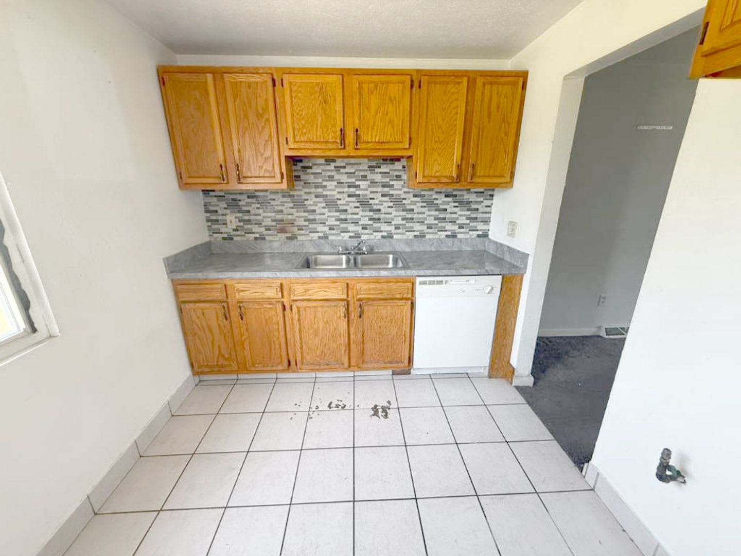 2 BED, 2 BATH BEAUTIFUL UNIT CLEVELAND! – photo 3