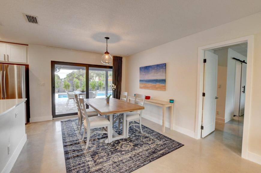 1440 NW 12th Way – photo 5