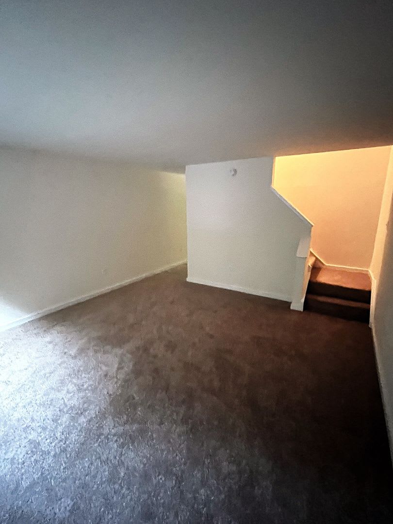 Reservoir Manor- 10 – photo 2