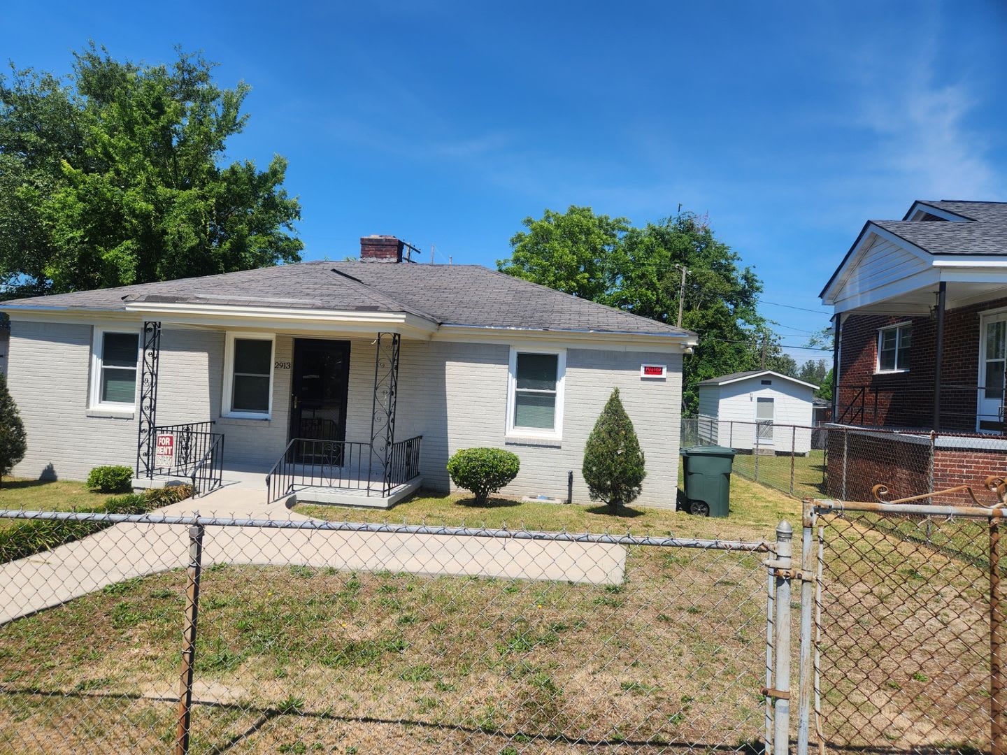Lovely 2 Bedroom Bath – photo 1