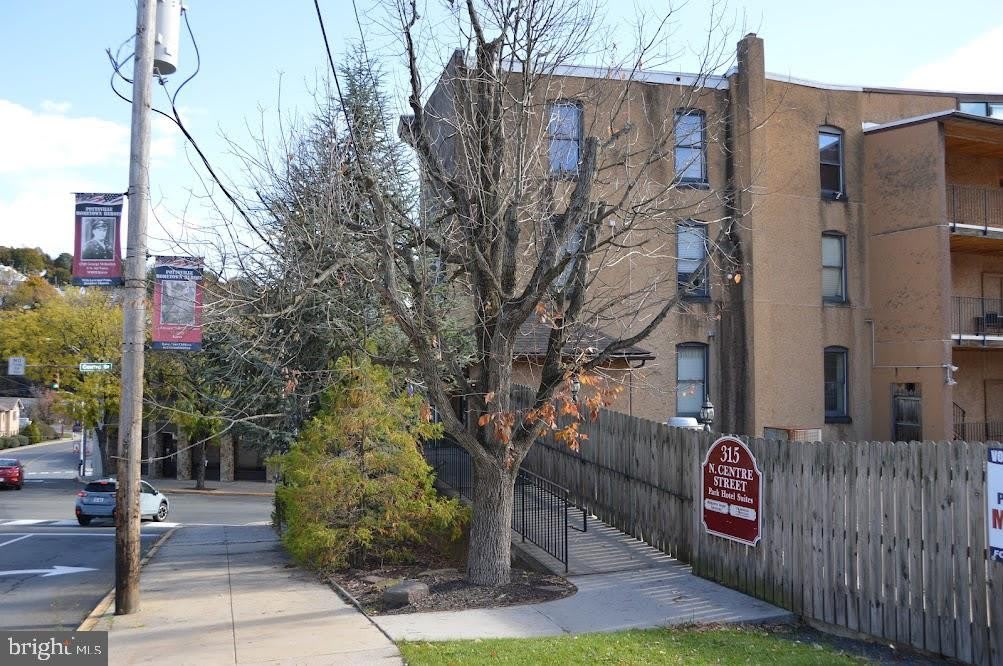 315 N CENTRE Street – photo 2