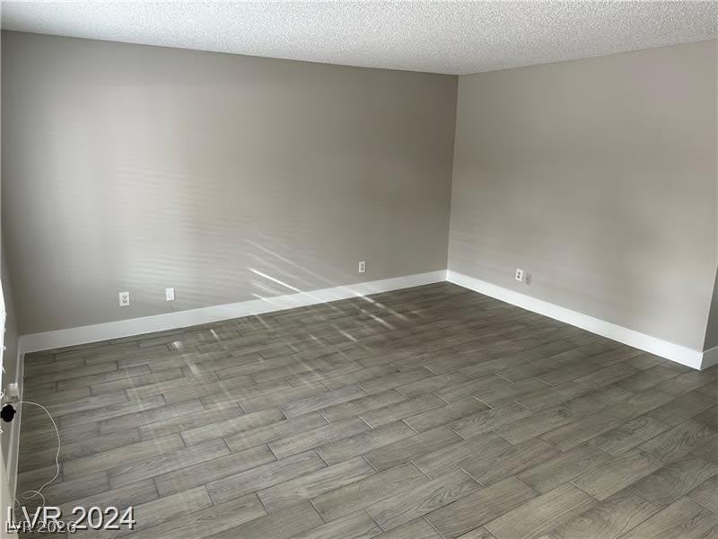 1887 Apricot Court – photo 4
