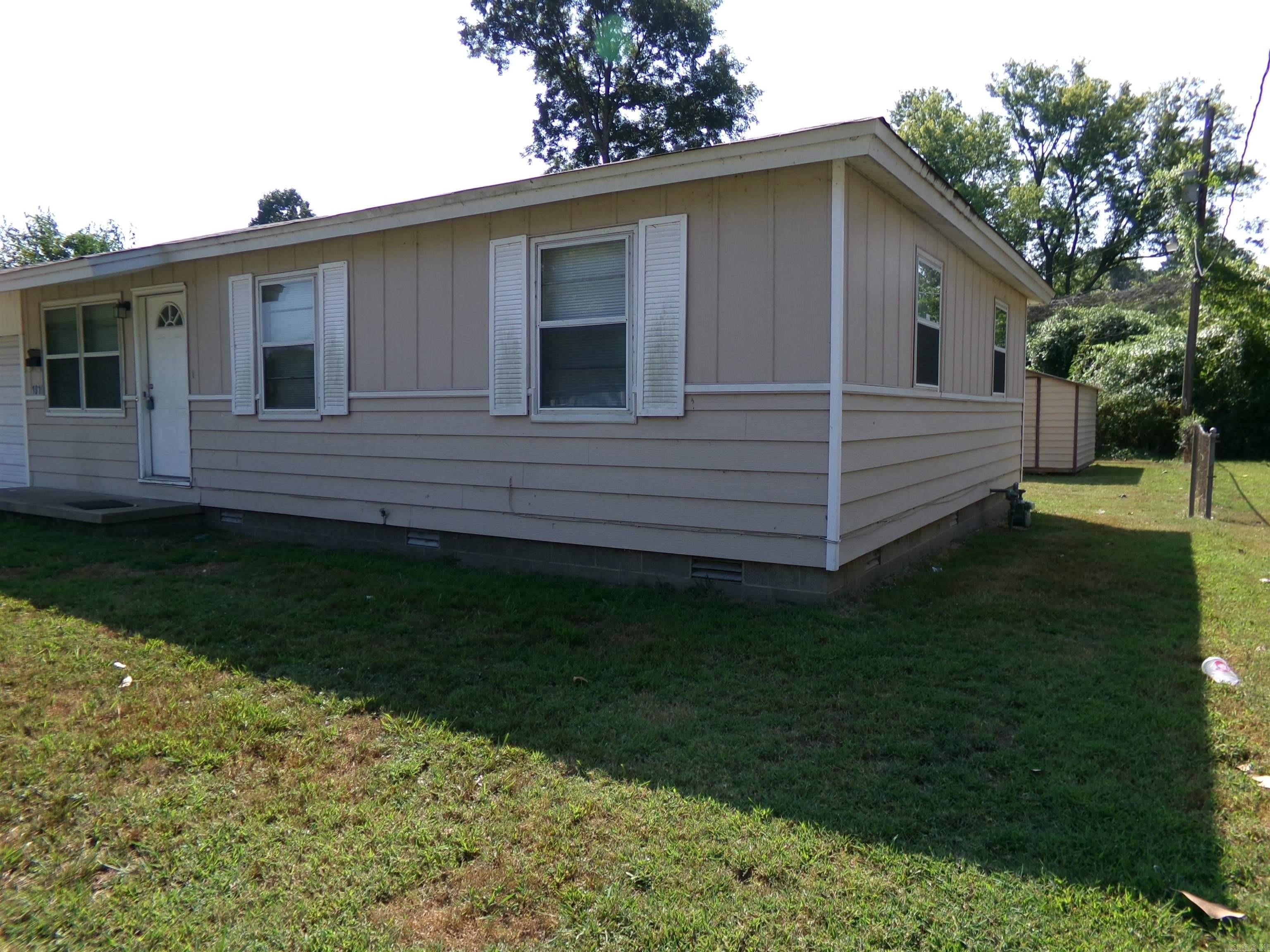 1016 Roseclair Drive – photo 2