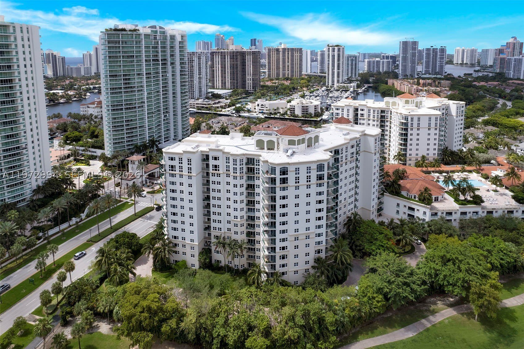 20000 E Country Club Dr – photo 4
