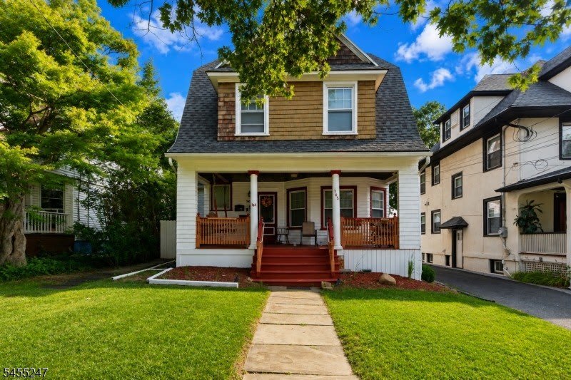165 Claremont Ave – photo 2