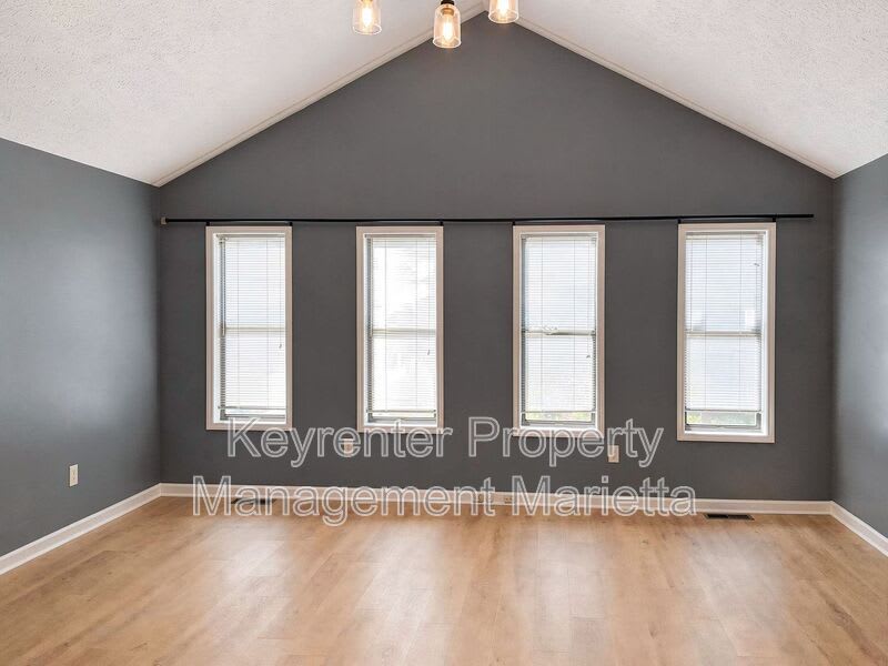 5088 Ravenwood Dr – photo 4