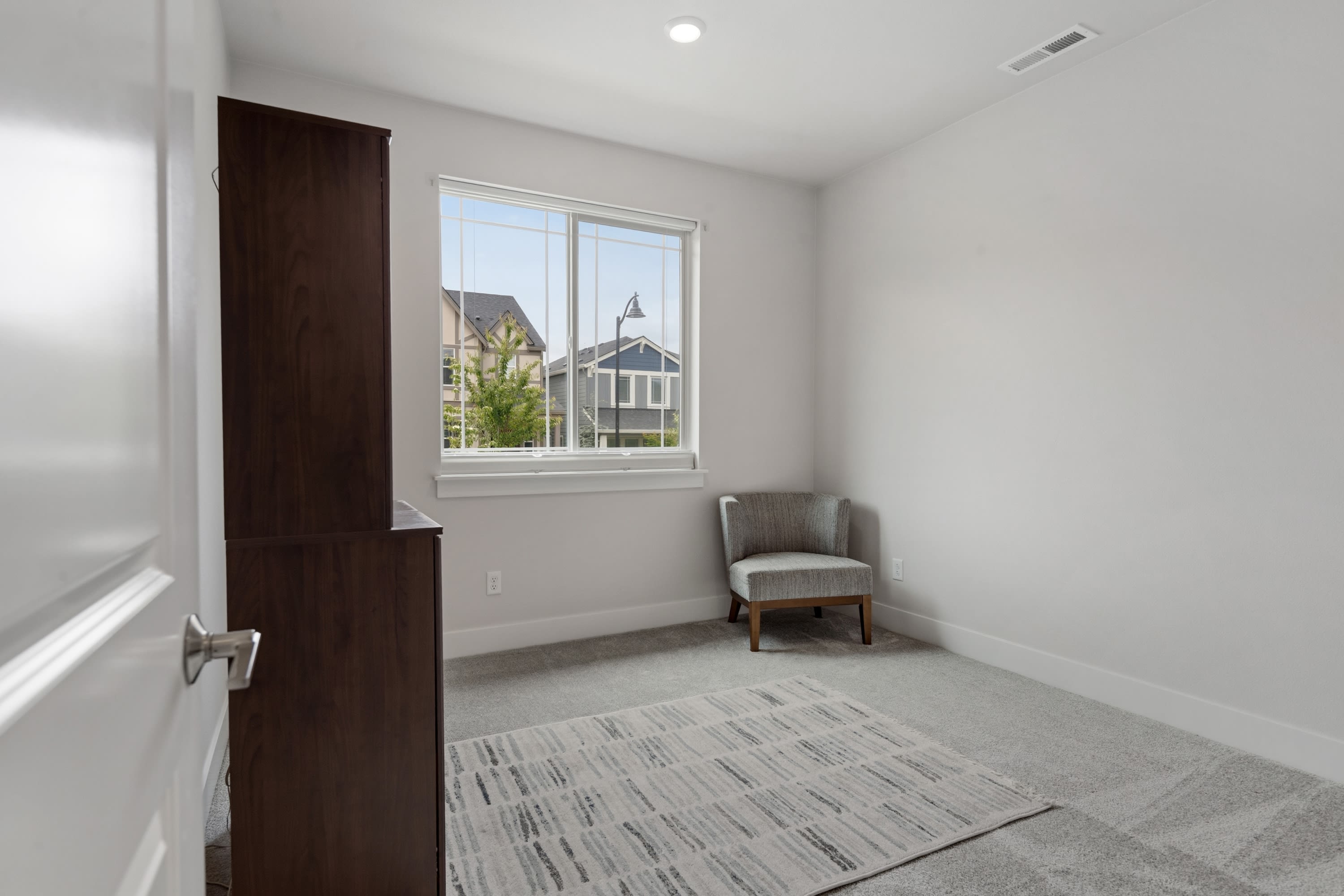 14999 Northwest Evelyn Street – photo 5