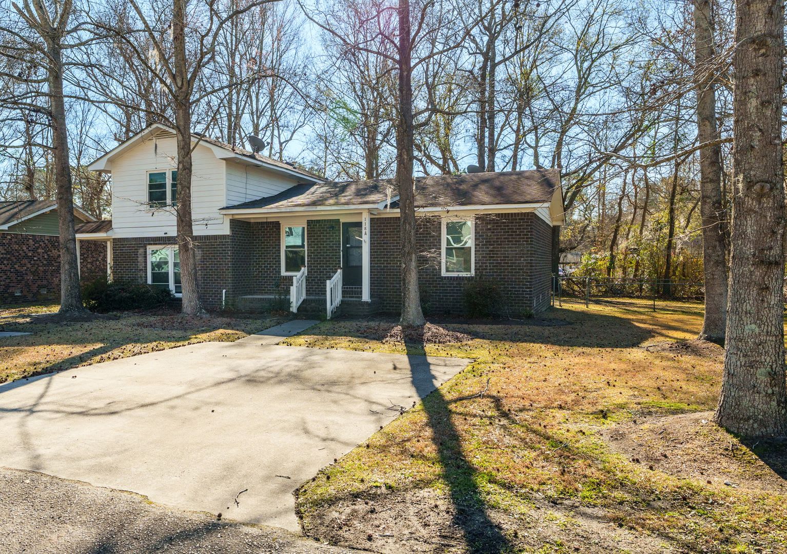 118 Roberta Drive – photo 2