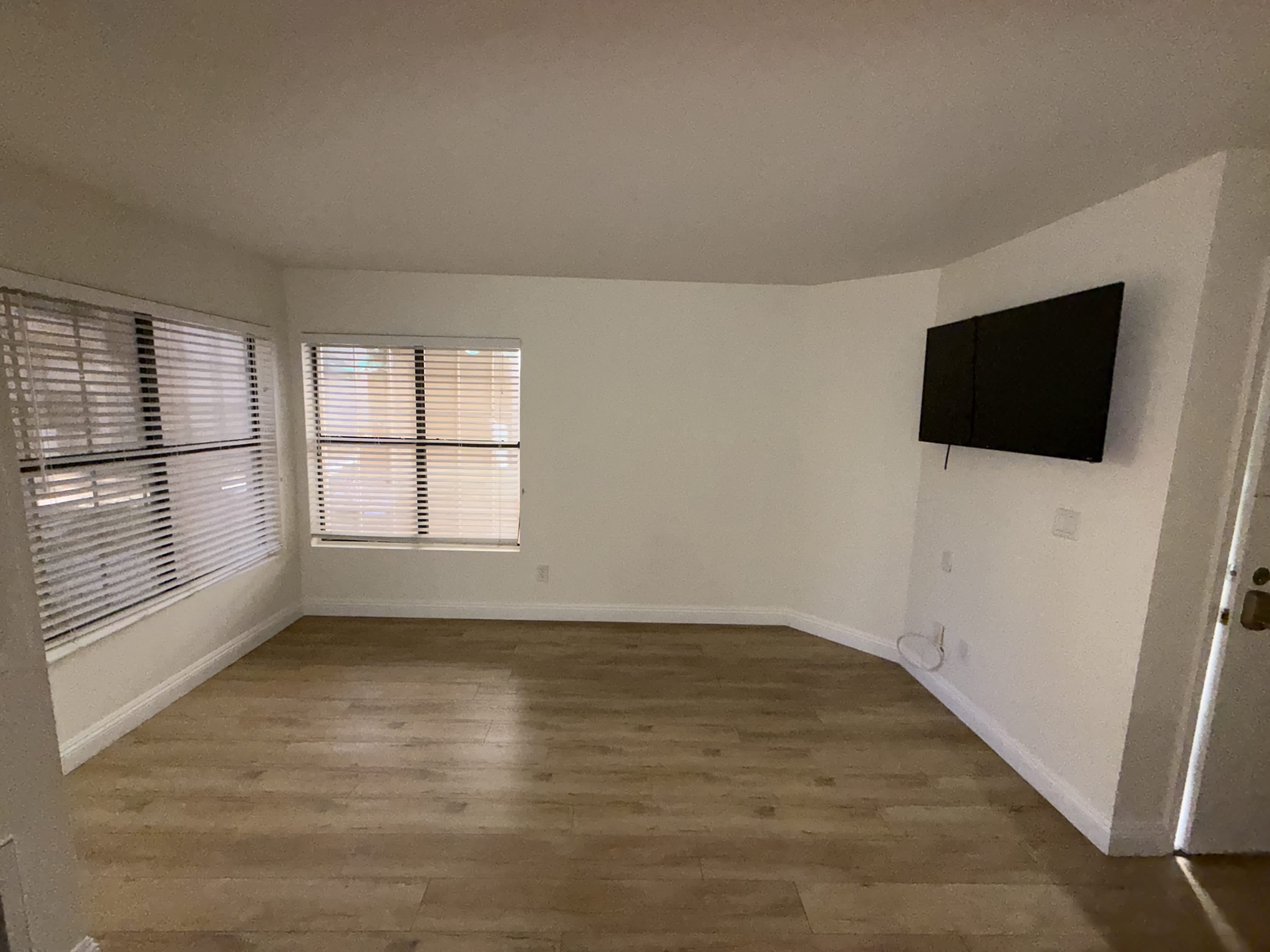 510 Elm Dr Unit 102 – photo 4