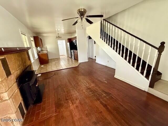 2631 E Vandalia Street – photo 2